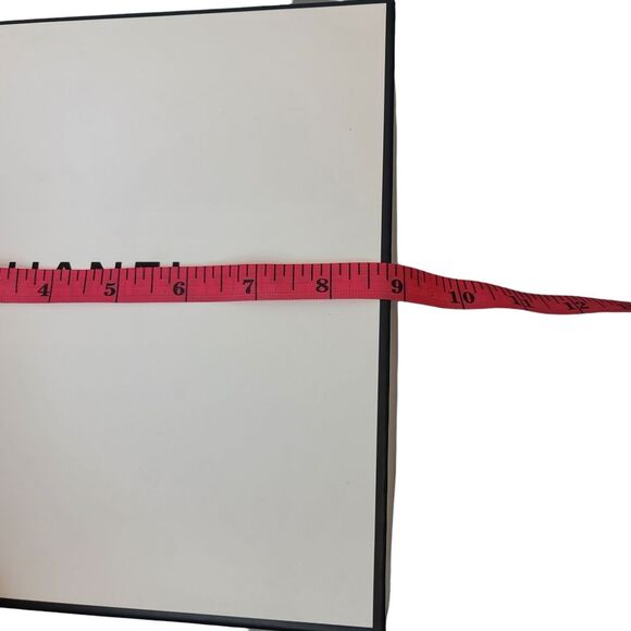 Authentic CHANEL Empty White Black Box 8.75"x8.75"x4" - Picture 11 of 15